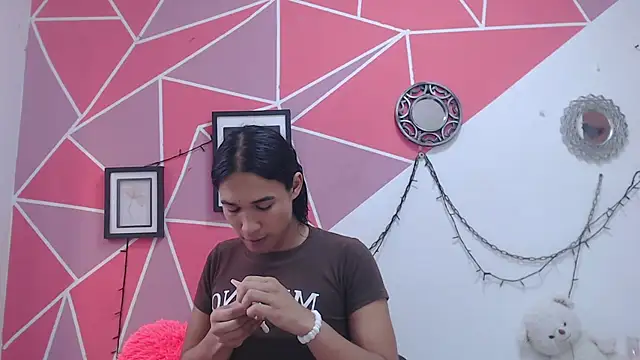 Tifany Adams online show from 11.22.25