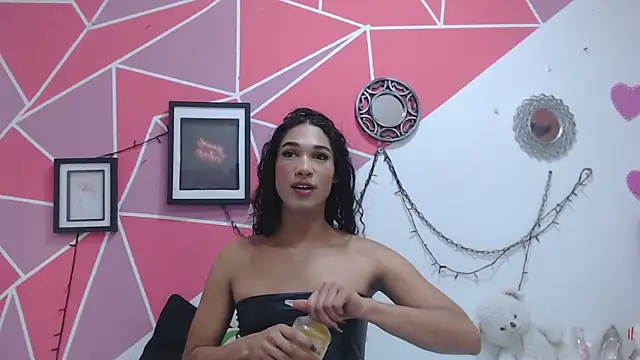 Tifany Adams online show from 11.26.25