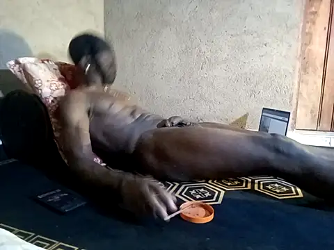 Snapshot of Sugar_DBoy chatting on 10.31.25 Sugar DBoy online show from 10.31.25