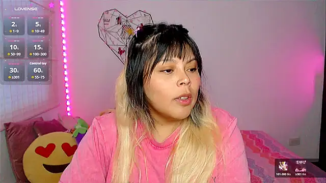 EllieMoonX online show from 05.08.26