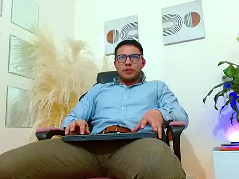 Damian ferrer01 online show from 10.14.25