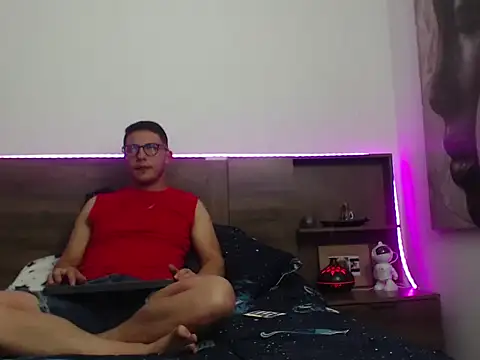 Damian ferrer01 online show from 11.13.25