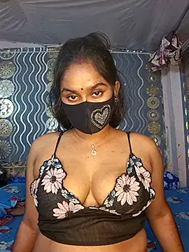 Snapshot of Sweet-Maddlina chatting on 11.20.25 Sweet-Maddlina online show from 11.20.25