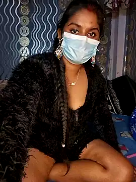 Snapshot of Sweet-Maddlina chatting on 12.02.25 Sweet-Maddlina online show from 12.02.25