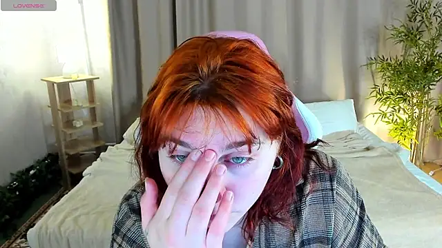 Snapshot of Rene_Shine chatting on 01.19.26 Rene Shine online show from 01.19.26