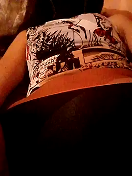 Snapshot of lorina202 chatting on 10.28.25 lorina202 online show from 10.28.25