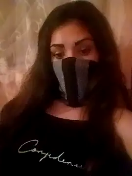 Snapshot of lorina202 chatting on 10.29.25 lorina202 online show from 10.29.25