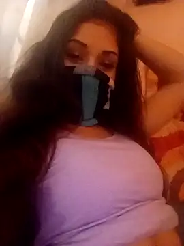 Snapshot of lorina202 chatting on 11.04.25 lorina202 online show from 11.04.25