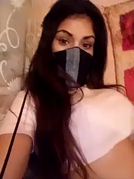 Snapshot of lorina202 chatting on 11.22.25 lorina202 online show from 11.22.25