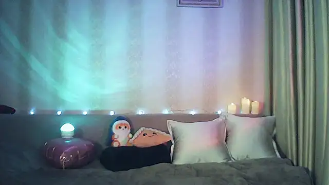 MoodieMira online show from 02.20.26