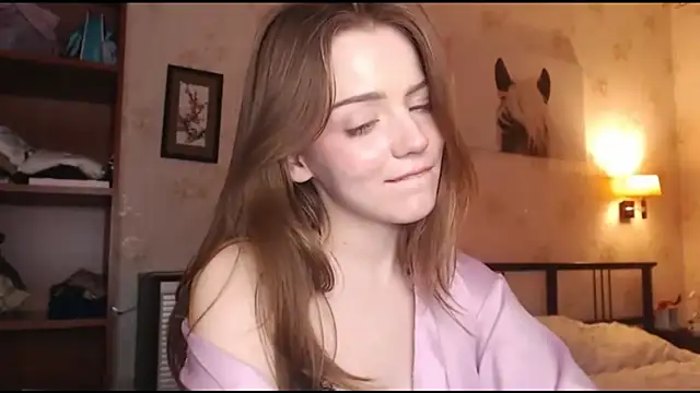 Snapshot of Olivia_Mensy chatting on 10.12.25 Olivia Mensy online show from 10.12.25