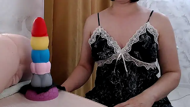 Julia your Sweet online show from 11.10.25