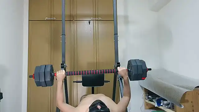 Snapshot of kouichikun chatting on 12.15.25 kouichikun online show from 12.15.25