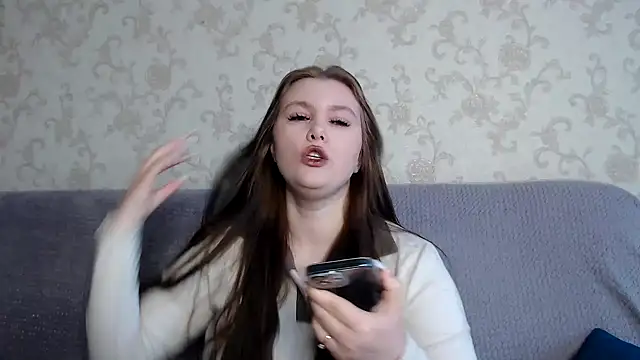 Snapshot of Musegirl chatting on 11.13.25 Musegirl online show from 11.13.25