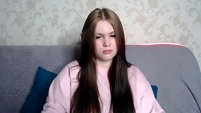 Snapshot of Musegirl chatting on 11.15.25 Musegirl online show from 11.15.25