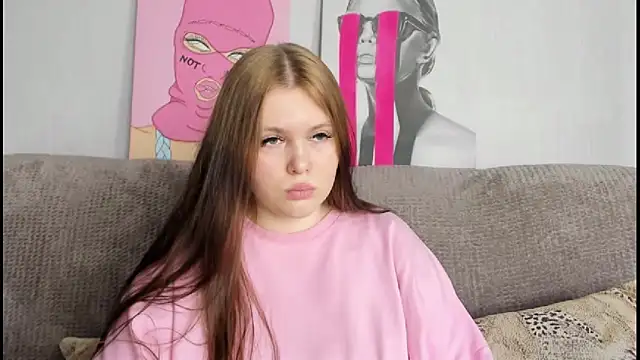 Snapshot of Musegirl chatting on 11.16.25 Musegirl online show from 11.16.25