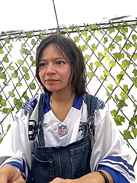 Ninfa pink online show from 10.11.25