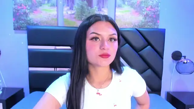 Snapshot of GAbrielaBotero chatting on 11.27.25 GAbrielaBotero online show from 11.27.25