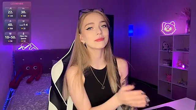 EvaPeace online show from 04.07.26