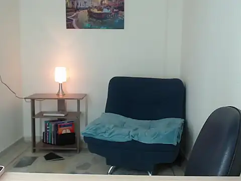 Snapshot of julieta_rossi chatting on 12.17.25 julieta rossi online show from 12.17.25