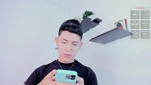 Snapshot of Iam_criss09 chatting on 11.26.25 Iam criss09 online show from 11.26.25