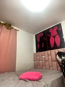 abby moss 2 online show from 10.22.25