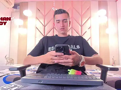 Snapshot of Ethan_Boy_ chatting on 02.21.26 Ethan Boy online show from 02.21.26