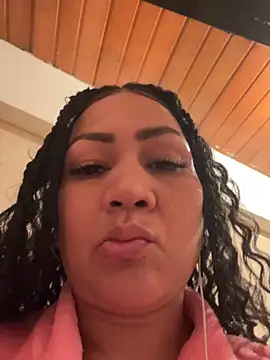 Ayleenpamelasexysquirt online show from 10.15.25