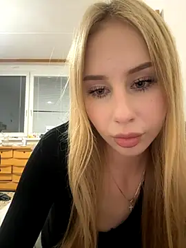 Snapshot of JudithCarly chatting on 11.14.25 JudithCarly online show from 11.14.25