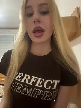 Snapshot of JudithCarly chatting on 11.24.25 JudithCarly online show from 11.24.25