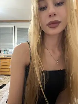 Snapshot of JudithCarly chatting on 12.02.25 JudithCarly online show from 12.02.25