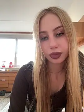 Snapshot of JudithCarly chatting on 12.17.25 JudithCarly online show from 12.17.25