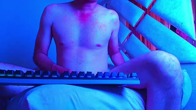 Snapshot of damian_0490 chatting on 11.03.25 damian 0490 online show from 11.03.25