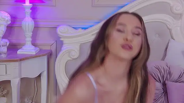 MileyMalory online show from 10.20.25