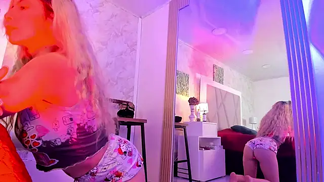 Sophie teller online show from 10.13.25