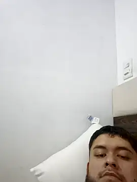 Snapshot of rich_ryx chatting on 12.14.25 rich ryx online show from 12.14.25