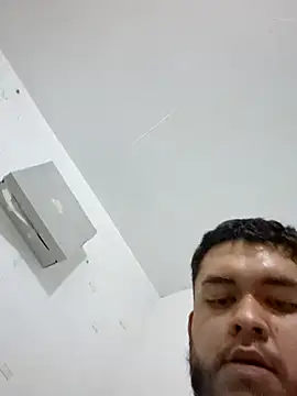 Snapshot of rich_ryx chatting on 12.15.25 rich ryx online show from 12.15.25