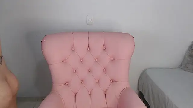 KiaraOlivera online show from 12.02.25