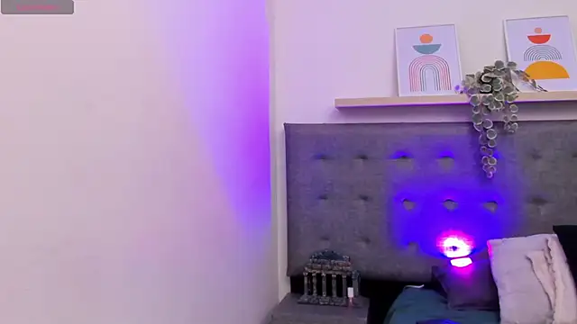 Snapshot of harper_brown1 chatting on 11.17.25 harper brown1 online show from 11.17.25