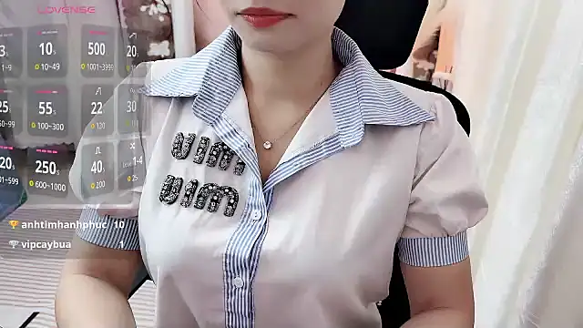 Xuka2594 online show from 11.20.25