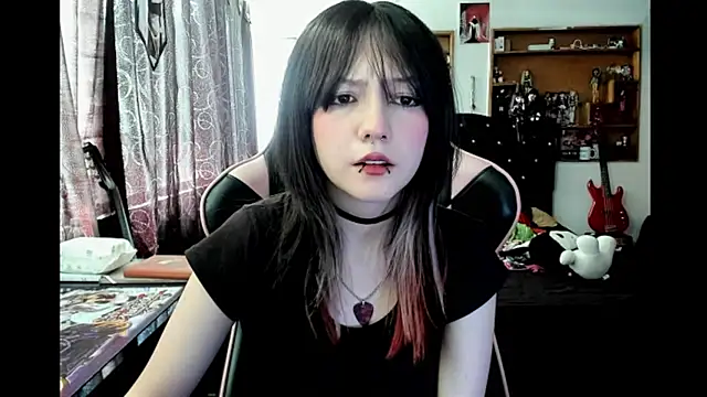 Snapshot of Maki_Zein_ chatting on 01.17.26 Maki Zein online show from 01.17.26