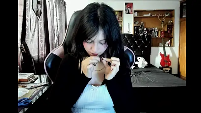 Snapshot of Maki_Zein_ chatting on 03.03.26 Maki Zein online show from 03.03.26