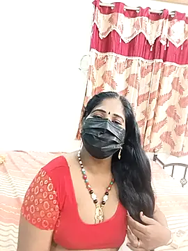 tamil-aunt online show from 10.11.25