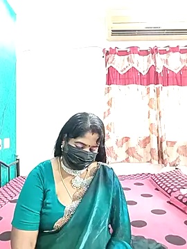 tamil-aunt online show from 11.24.25