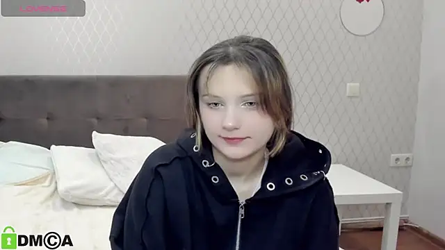 SofiMuse online show from 10.10.25