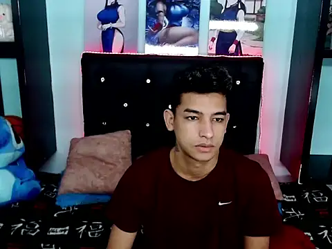 x Aaron x online show from 10.10.25