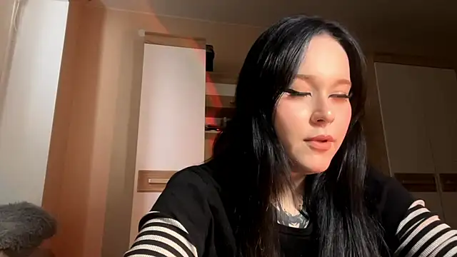 KristenGoodmon online show from 10.16.25
