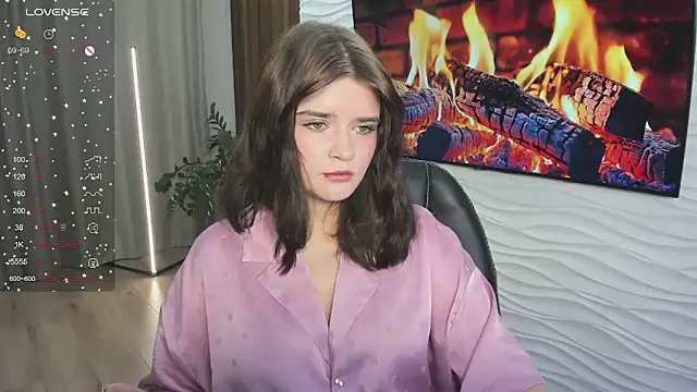 Mori Girll online show from 11.30.25