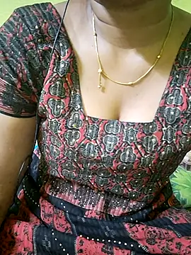 Snapshot of tamil_kanaka chatting on 07.08.26 tamil kanaka online show from 07.08.26