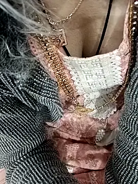 HOT-CPL-11 online show from 12.04.25